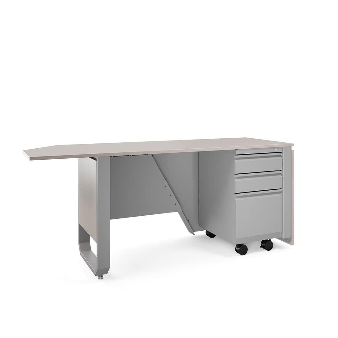 Motum® Teacher Desk 72