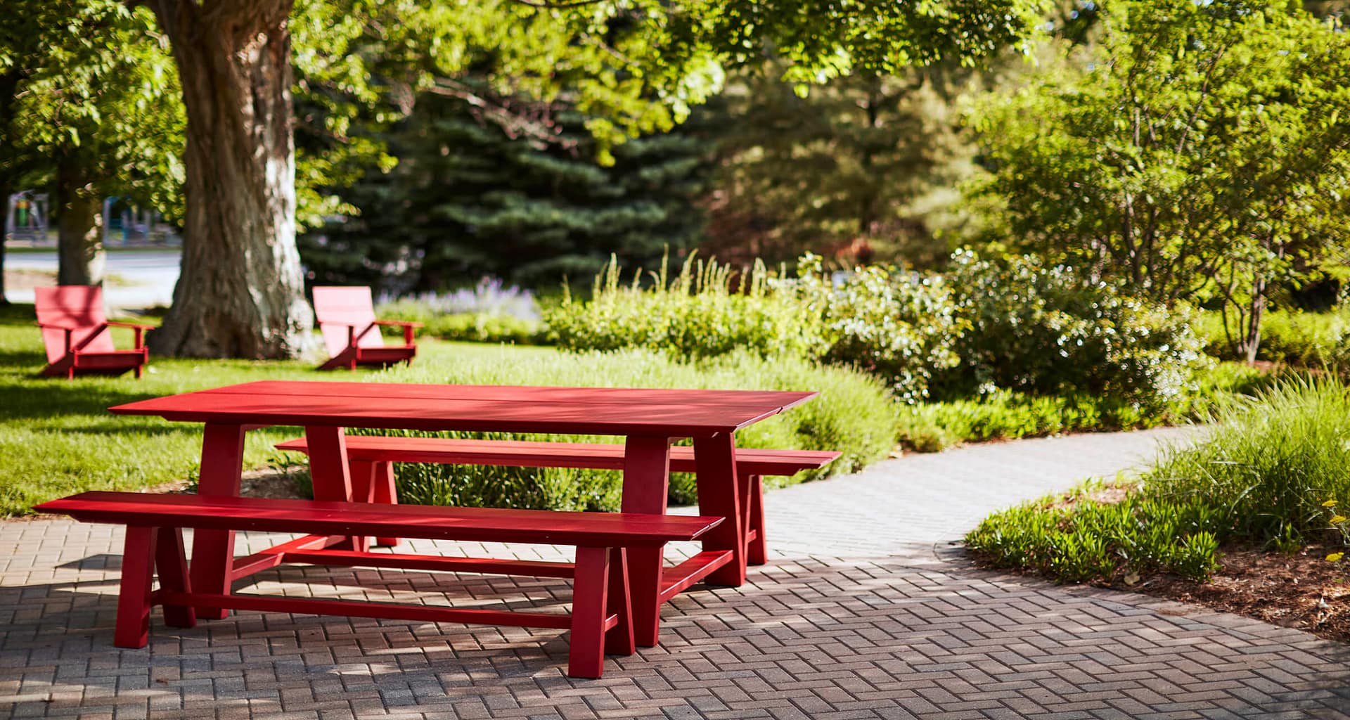 Dining_Table_and_Bench (11)