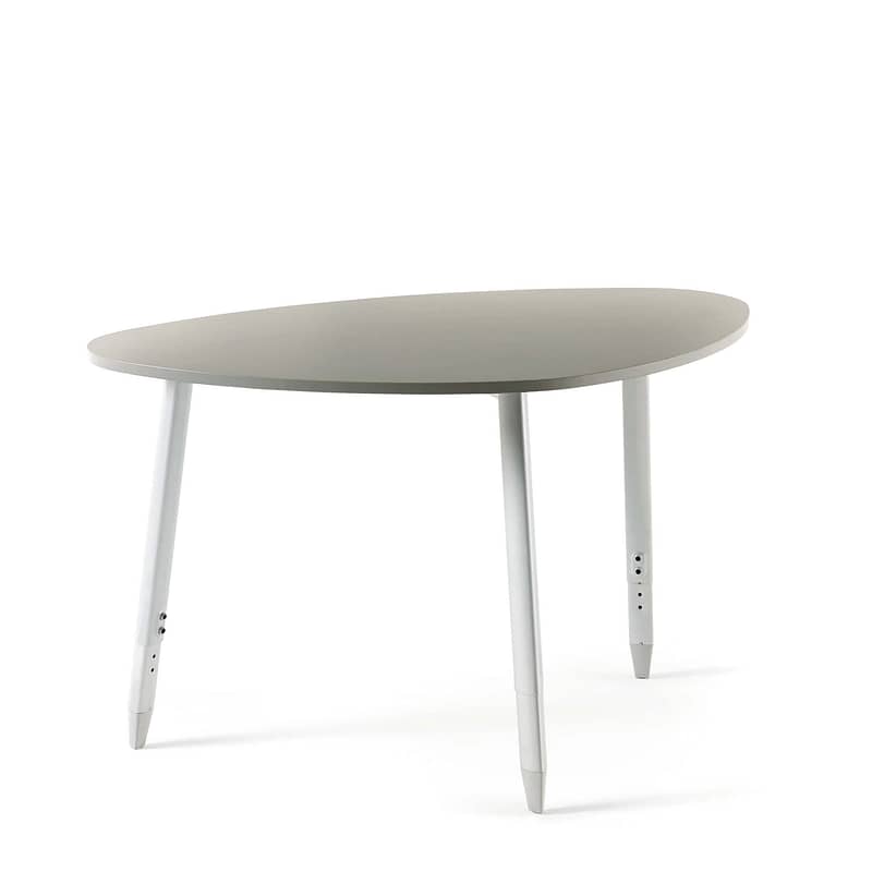 Flowform Clamshell Table