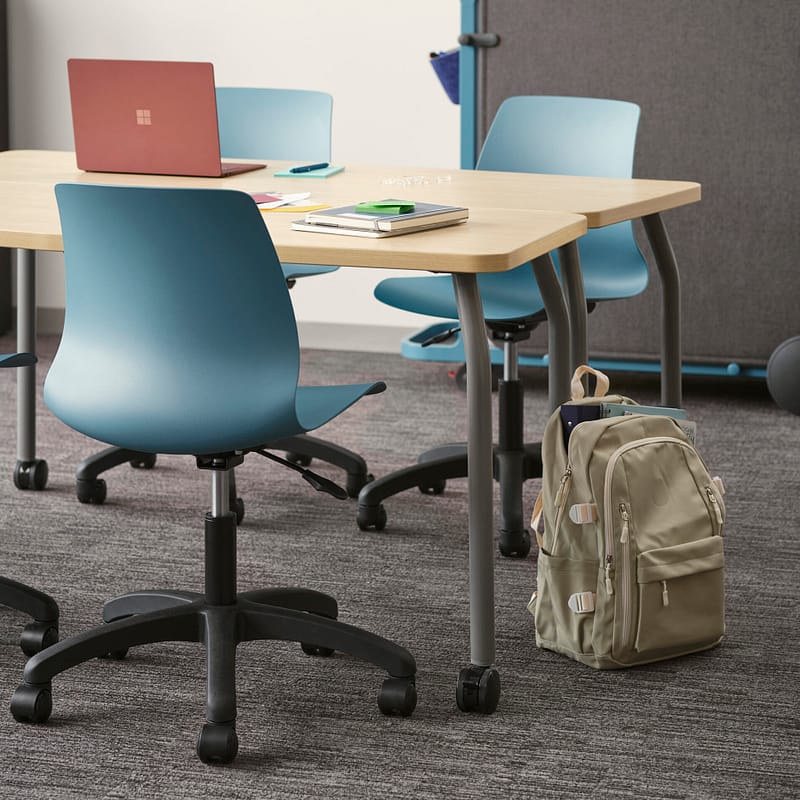 Agree™ Rectangle Table