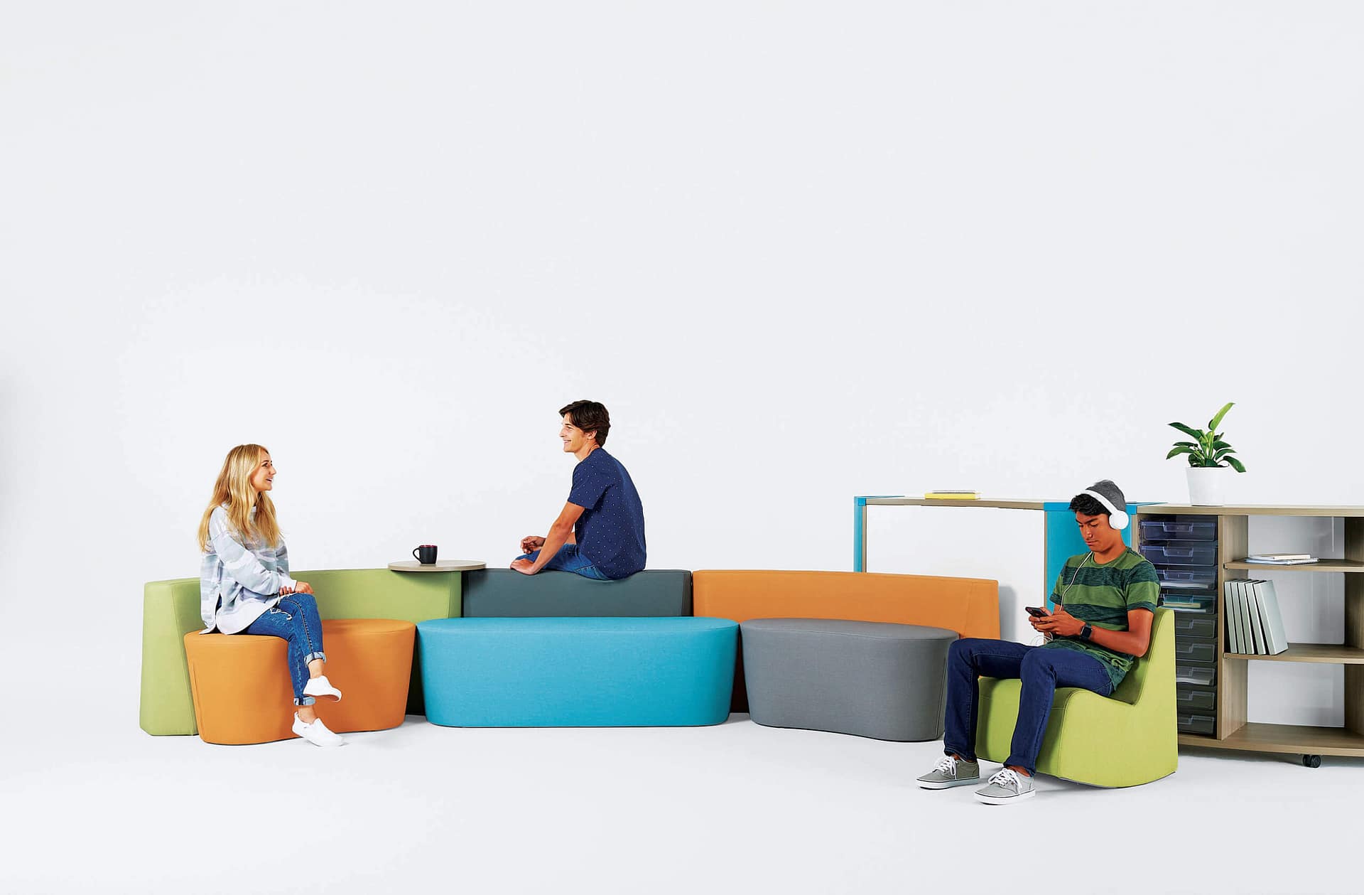 Flowform Curved Storage | Smith System®